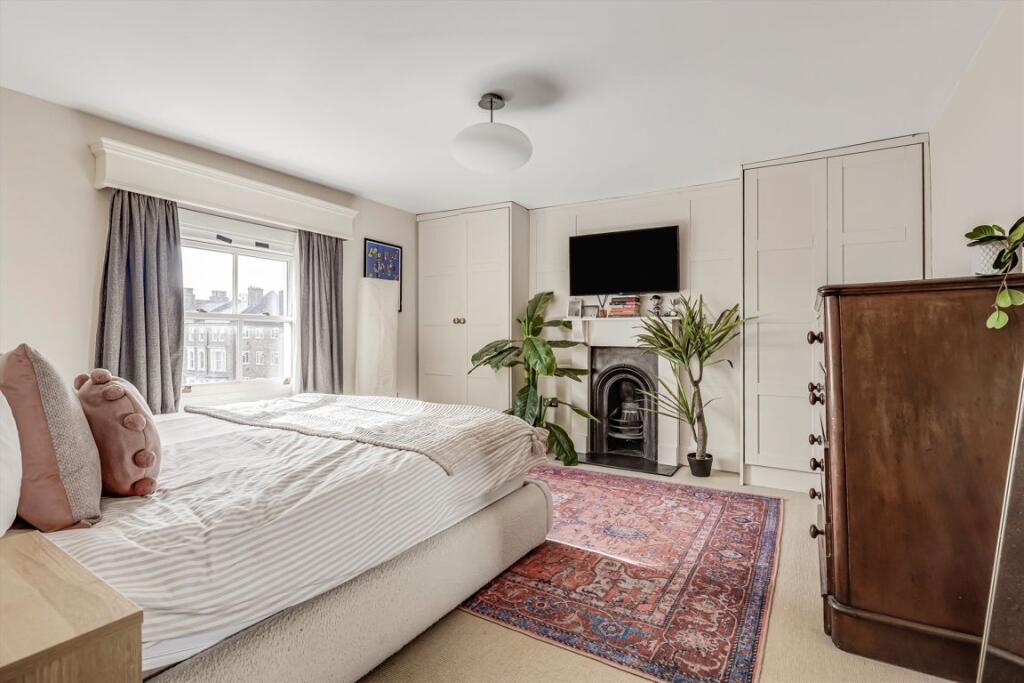 Apartment in London - View 4