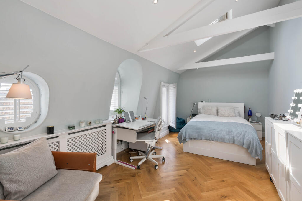 Apartment in London - View 4