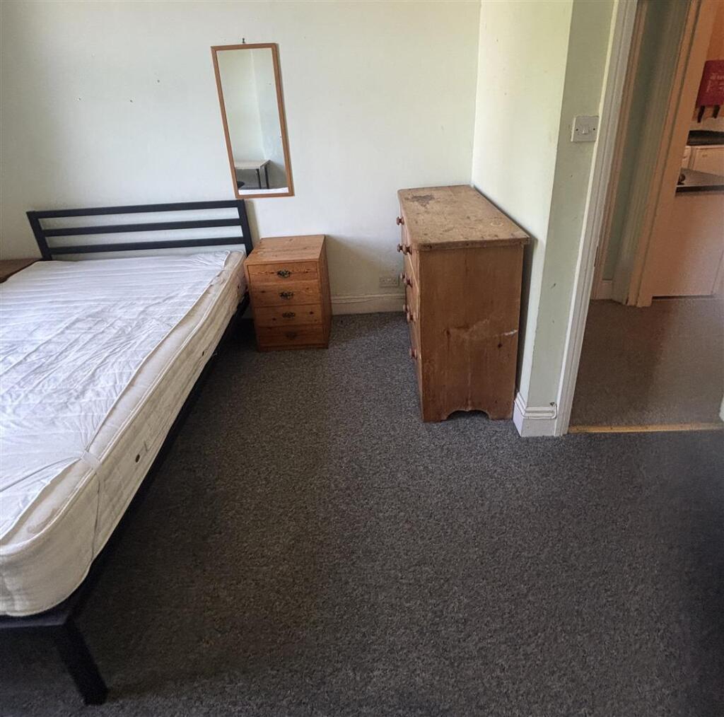 5 bedroom house for rent