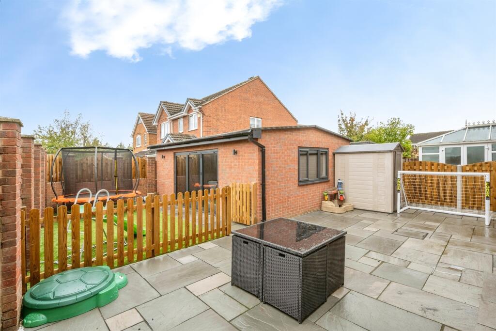 House in Barnsley, South Yorkshire - View 4