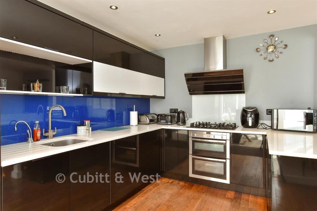 Main image of property: Elizabeth Avenue, Bognor Regis, West Sussex