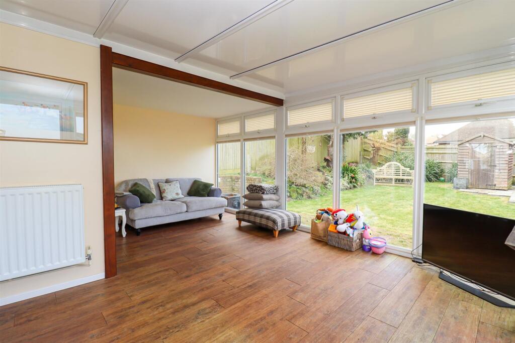 House in Tonbridge - More