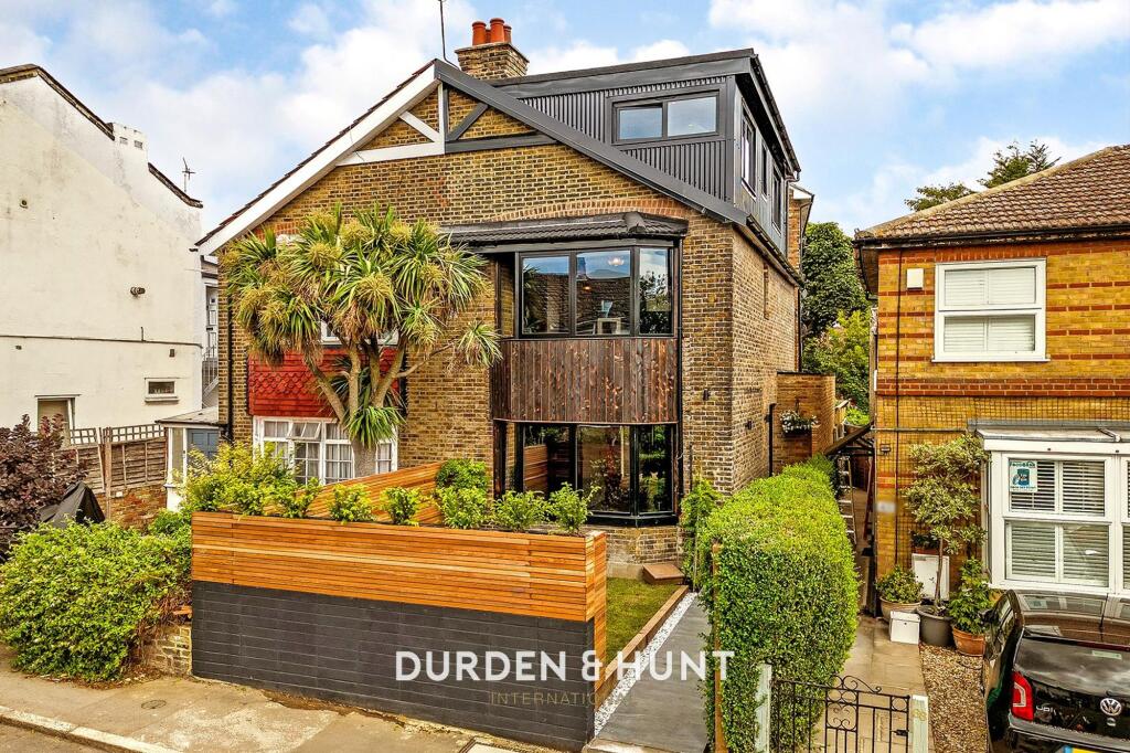 Main image of property: Nightingale Lane, London, E11