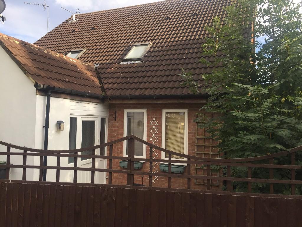 Main image of property: Shingle Close, Luton, Bedfordshire, LU3