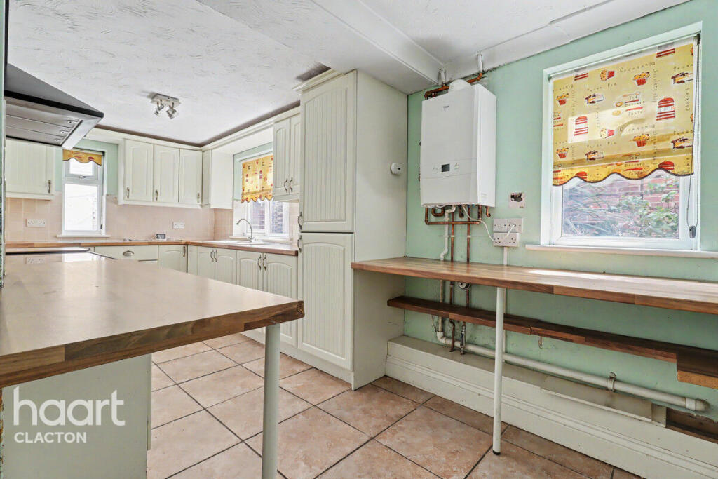House in Walton-on-the-Naze, Frinton and Walton - More