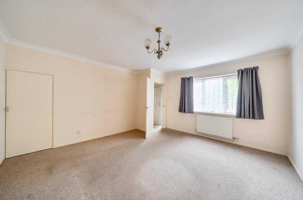 House in Yeovil, Somerset - View 3
