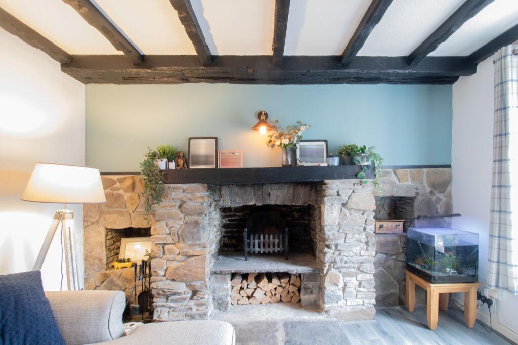 House in Blackwood, Woodfieldside, Penmaen - View 2
