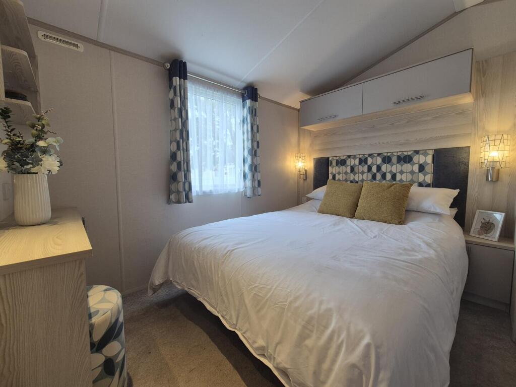 Atlas Onyx,  Hoburne Park, Hoburrne Lane, Highcliffe on Sea photo 5