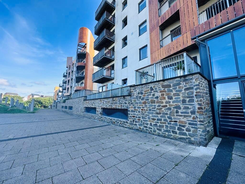 Main image of property: Argentia Place, Portishead