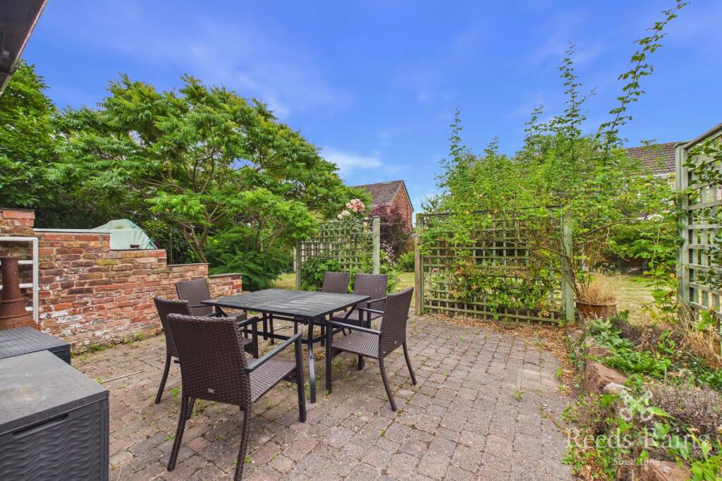 House in St Helens, Rainhill - More