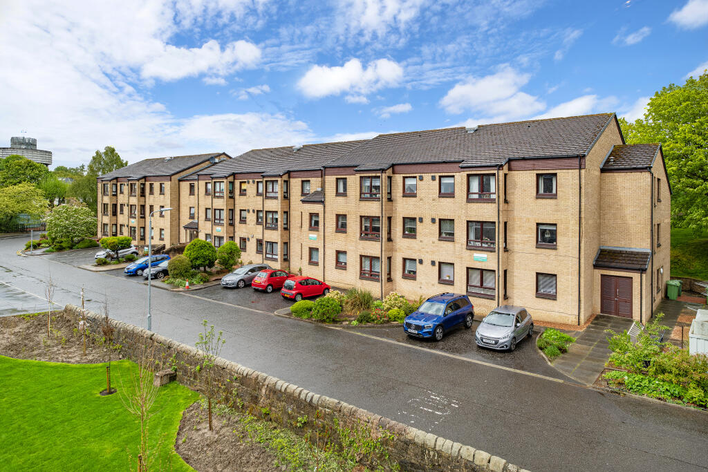 Main image of property: 32 Cleddens Court, Bishopbriggs, , Glasgow, G64