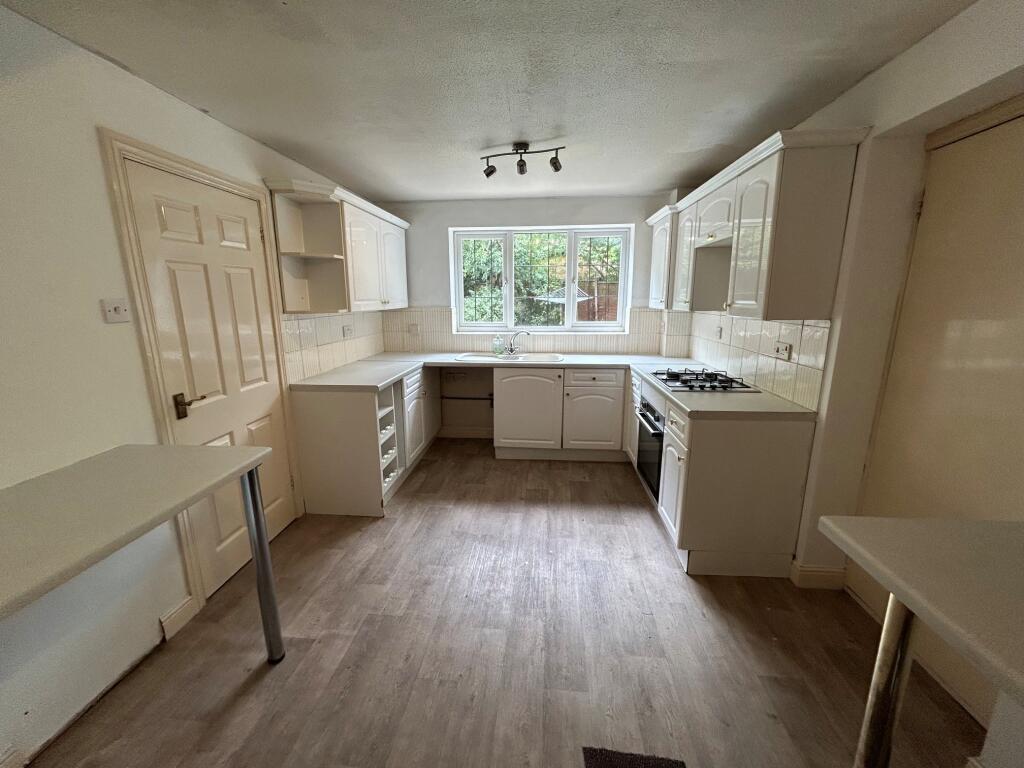 House in Dudley - View 4