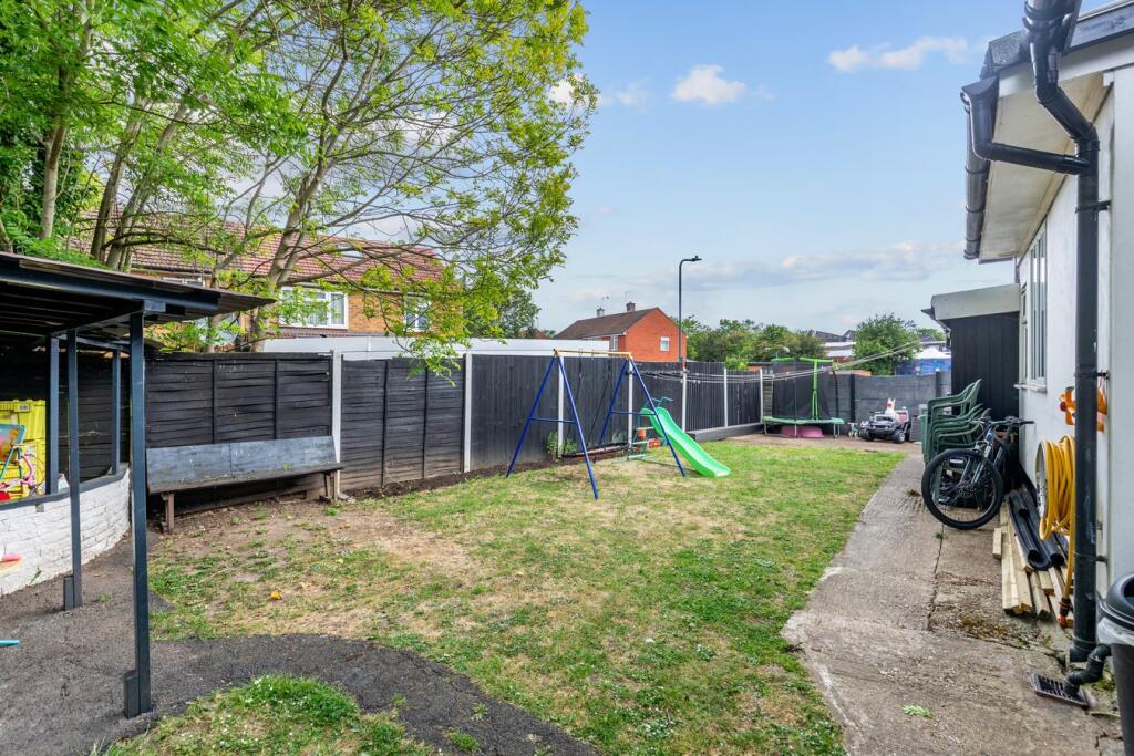 House in London - View 6