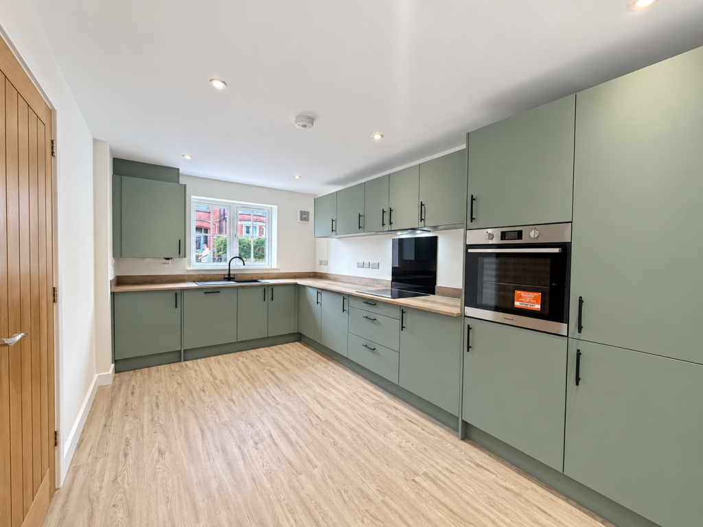 House in Shrewsbury, Oswestry - View 3
