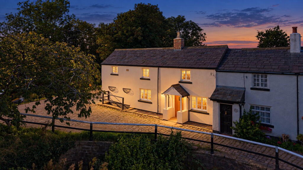 4-bed house on Wheat Lane, Lathom, Ormskirk, L40 4BF, £675,000