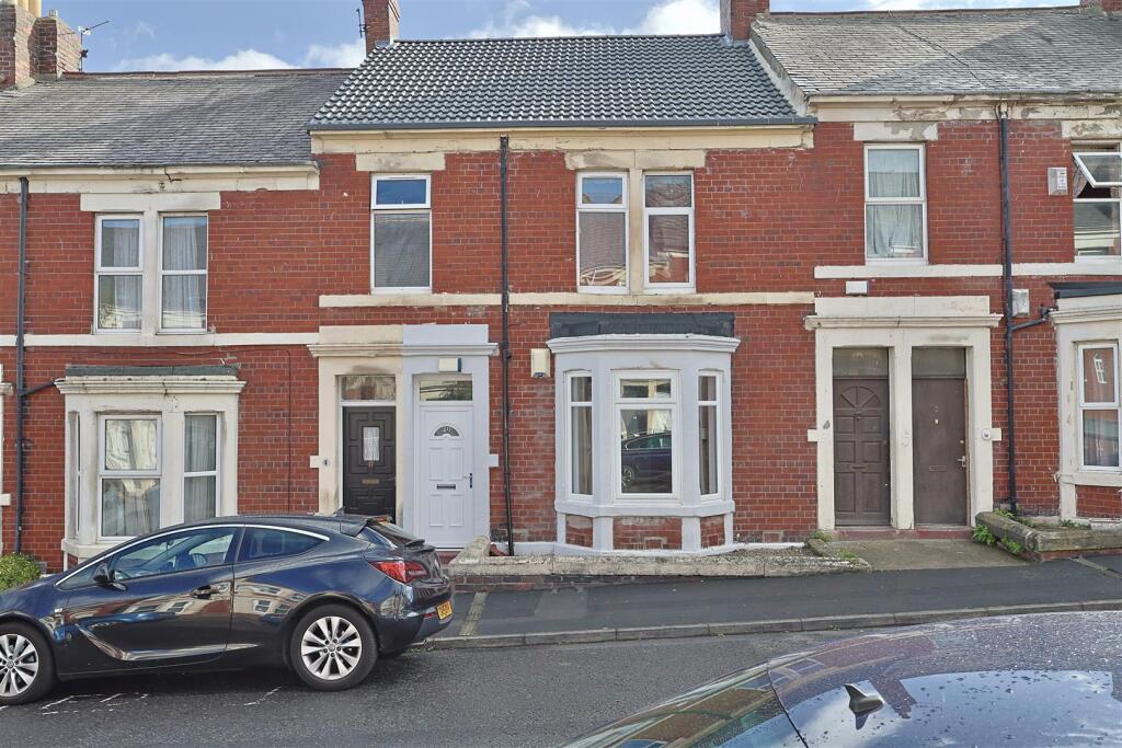 Apartment in Newcastle upon Tyne - View 4