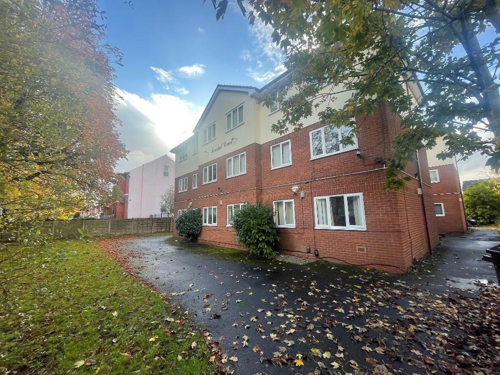 Main image of property: New Lane, Eccles, M30 7JE