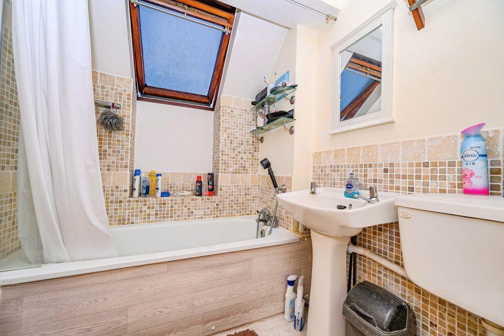 Additional image 6 of Blueberry Close, St Albans, AL3 6NH