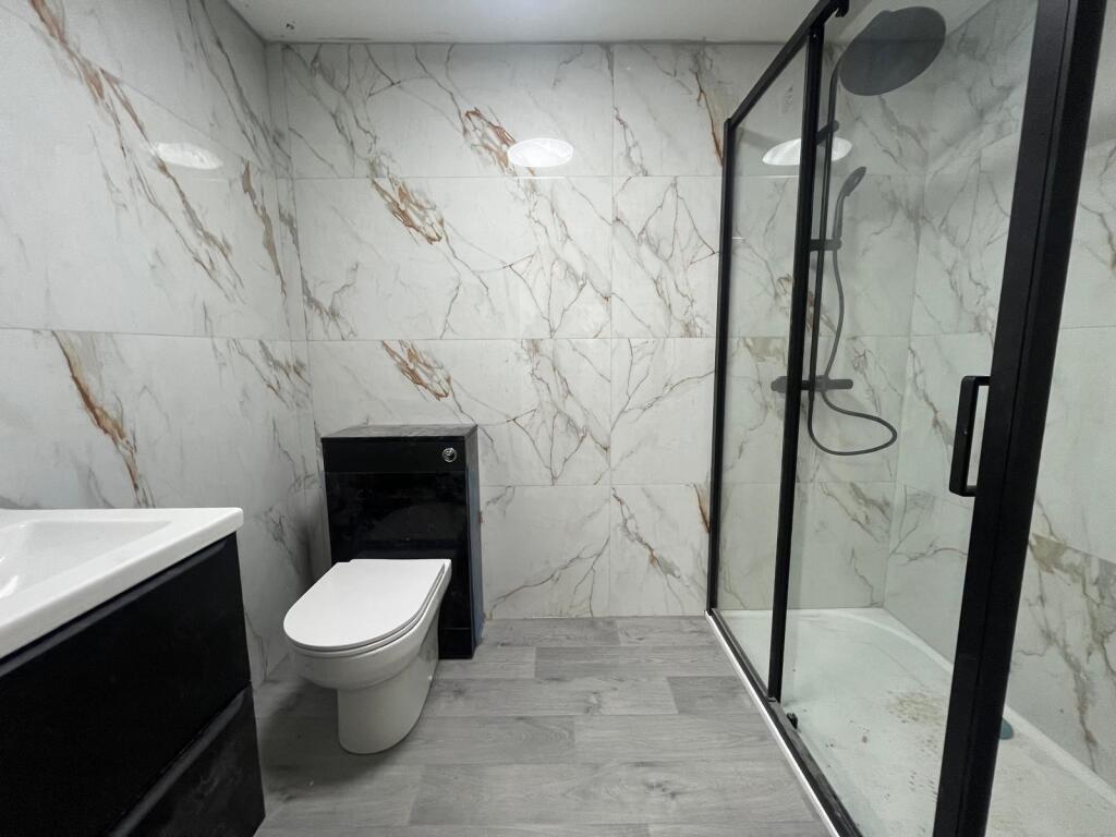 Apartment in Cardiff - View 4