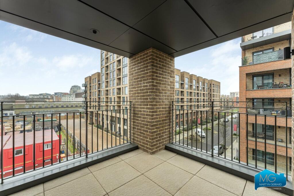Main image of property: Lismore Boulevard, Colindale, London, NW9