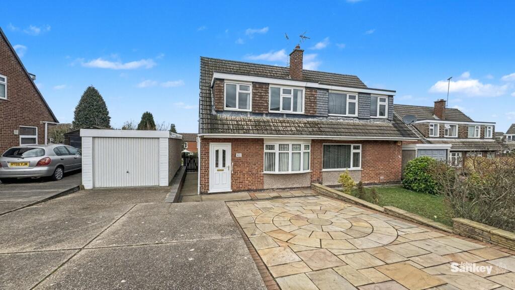 3-bed semi-detached on Ling Forest Road, Mansfield, NG18, £210,000