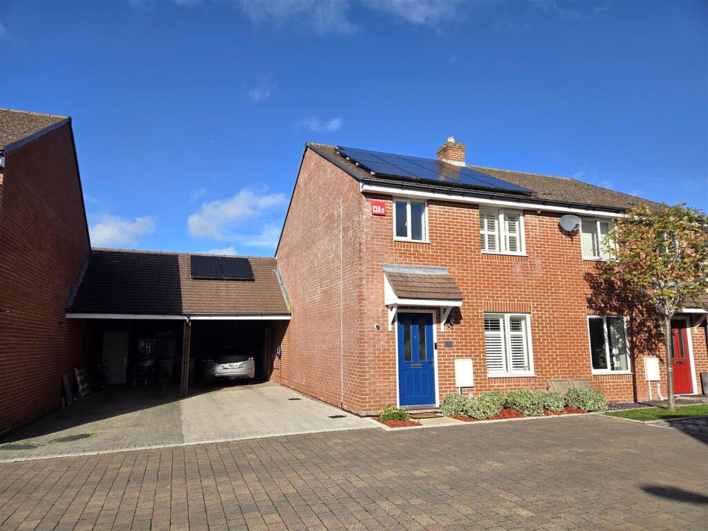 Main image of property: Greenacres Road, Locks Heath, Southampton