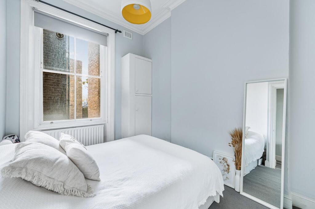 Apartment in London, West Kensington - View 4