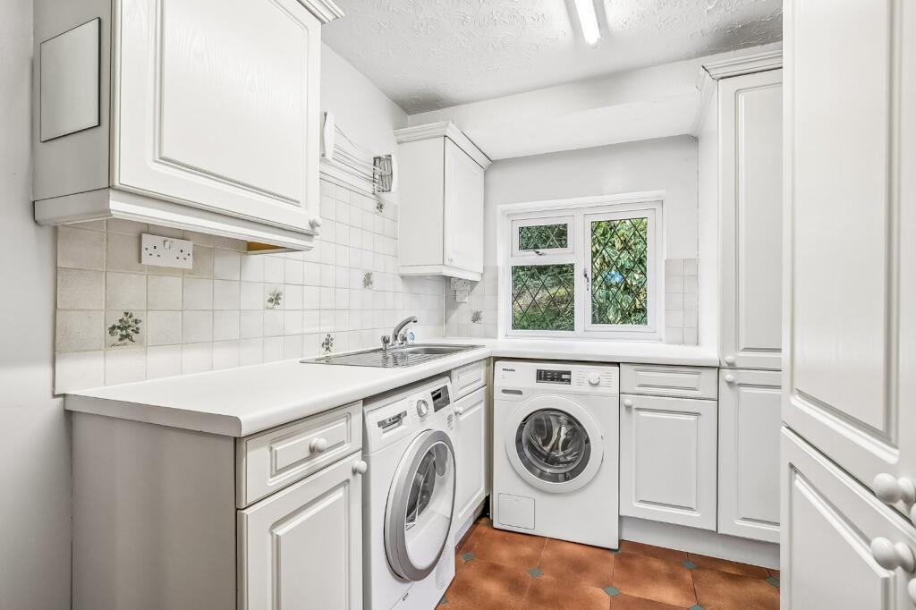 Additional image 12 of Briary Wood Lane, Mardley Heath, Welwyn, Hertfordshire, AL6