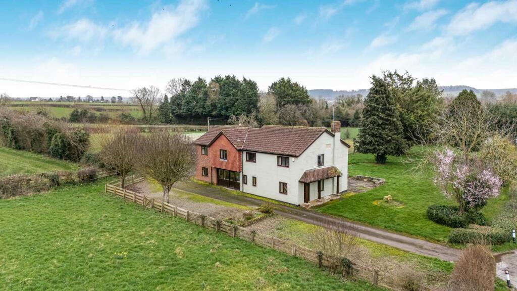Main image of property: Roseland Cottage, Stag Batch, Leominster, Herefordshire, HR6 9DA