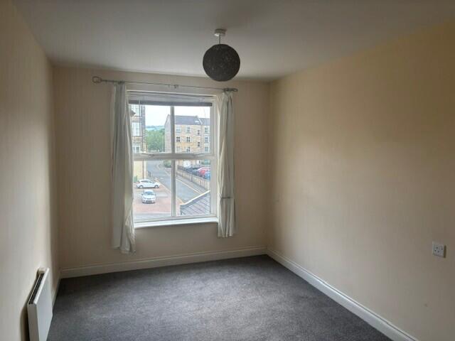 Apartment in Bradford, Bingley - View 6