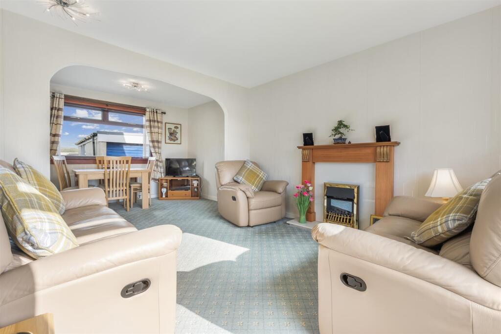 Glenavon Drive, Cairneyhill photo 3