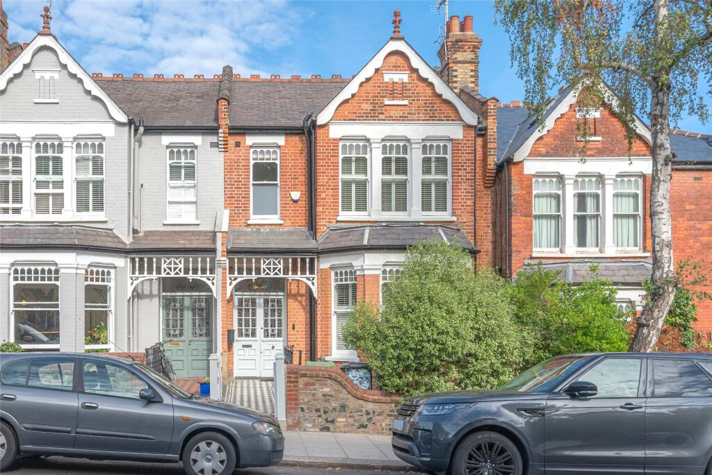 Main image of property: Dukes Avenue, London, N10