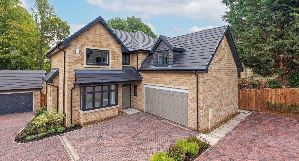 Main image of property: Queens Road,
Edgerton,
Huddersfield,
HD2 2AE