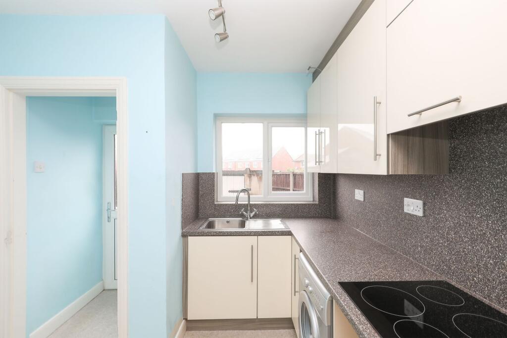 House in Chesterfield, Old Whittington - More