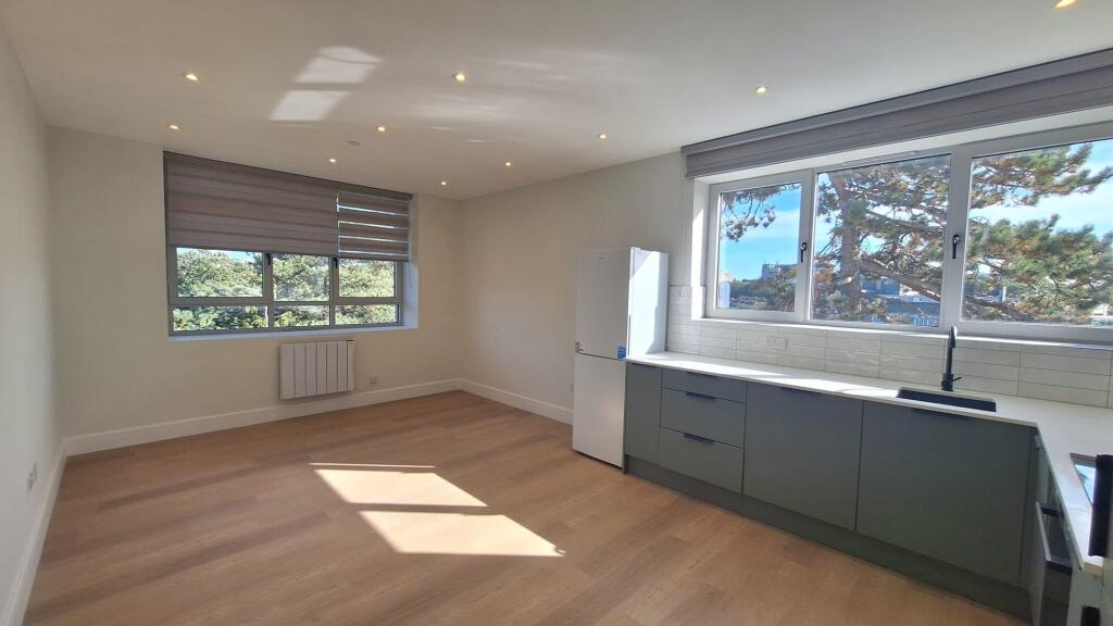 Main image of property: Dean Park Crescent, Bournemouth Town Centre 16