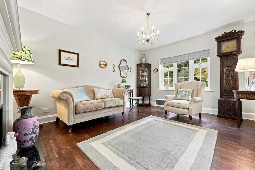 Butley Lanes, Prestbury, Macclesfield photo 4