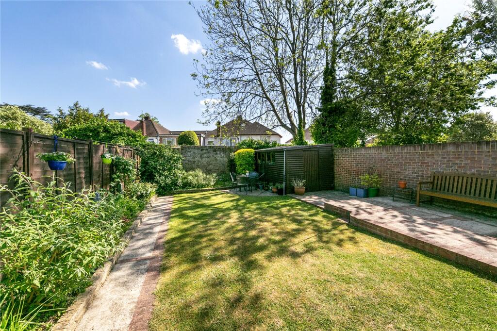 Montford Road, Sunbury-On-Thames – pohled 3