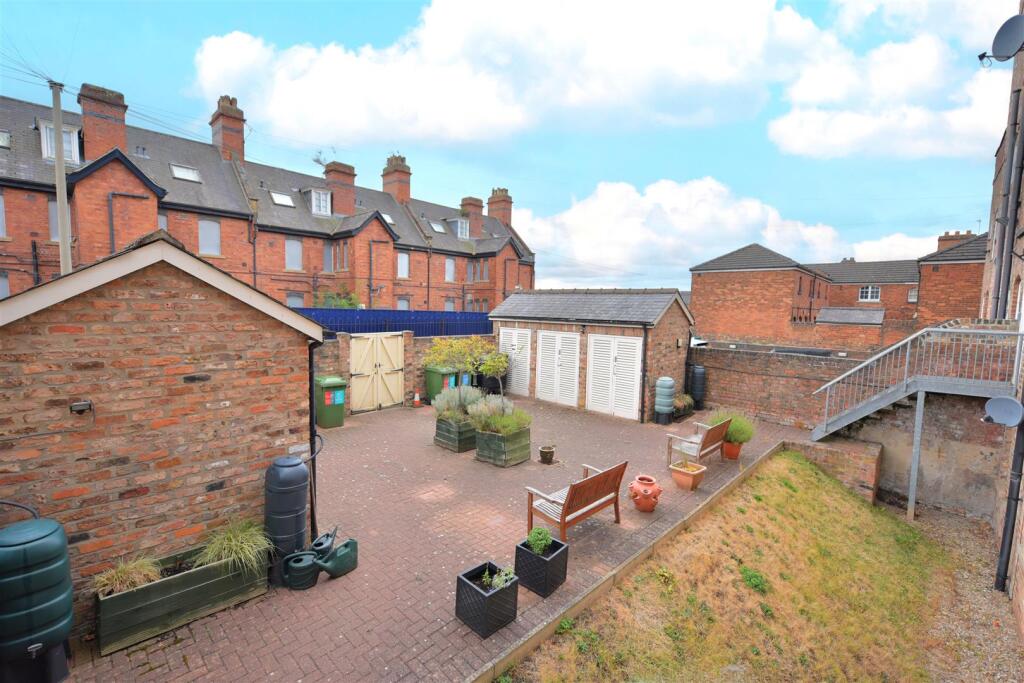 Apartment in York - View 5