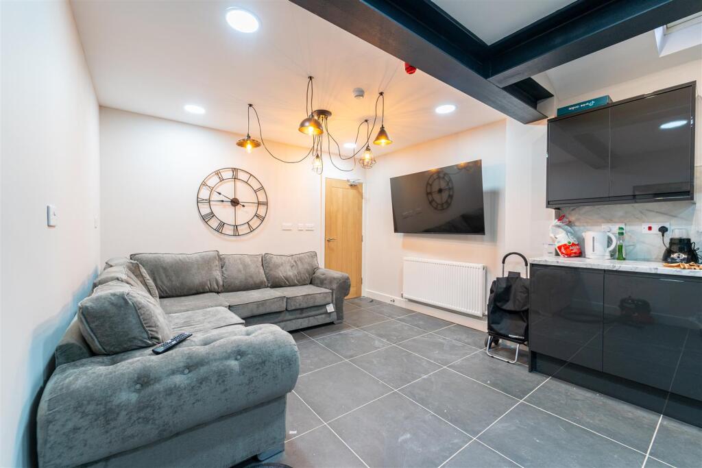 Hubert Road, Birmingham, B29 photo 5
