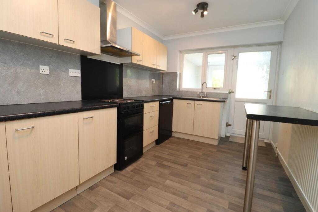 Skelton Crescent, Market Weighton, York photo 4