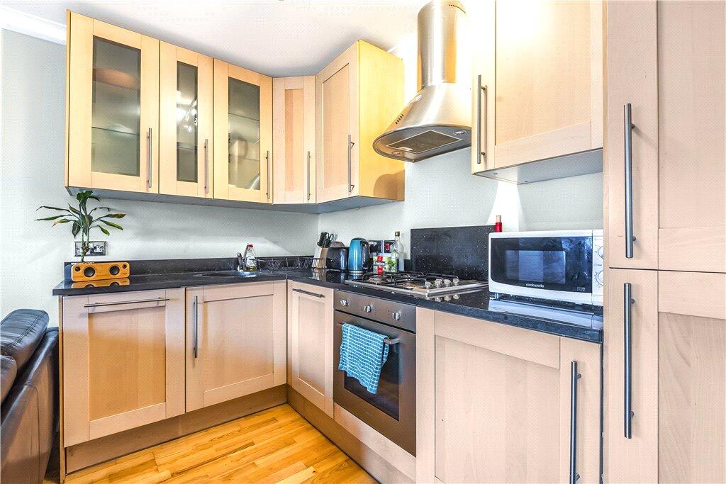 Apartment in London, St John's Estate, Bermondsey - View 2