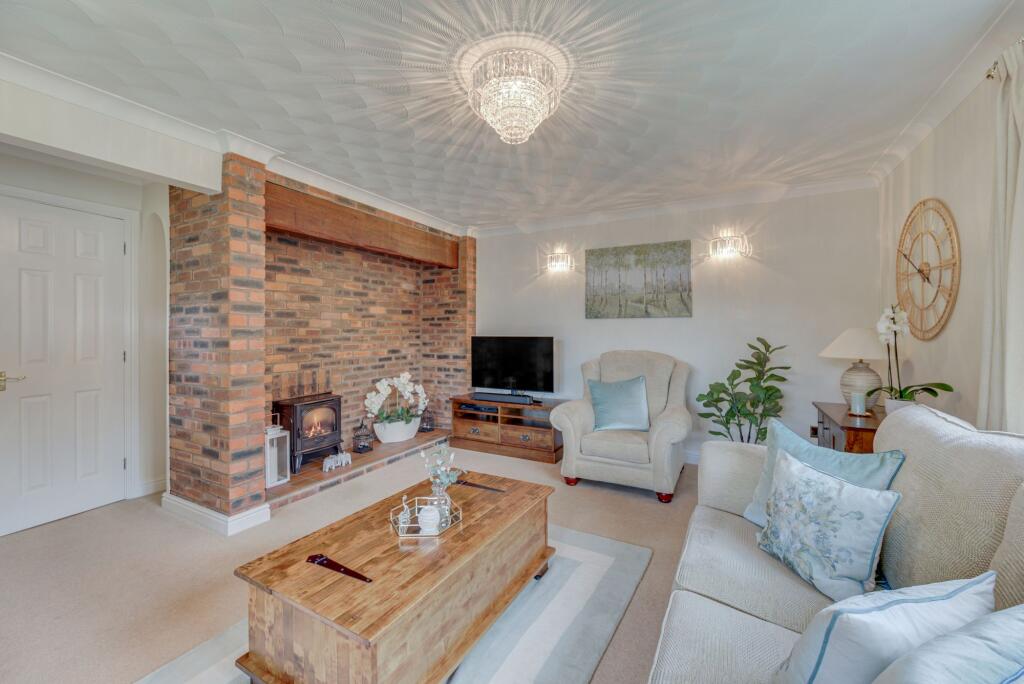 House in Congleton, West Heath - View 5