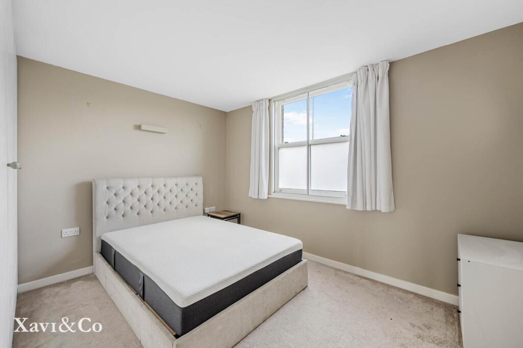 Apartment in London - View 5