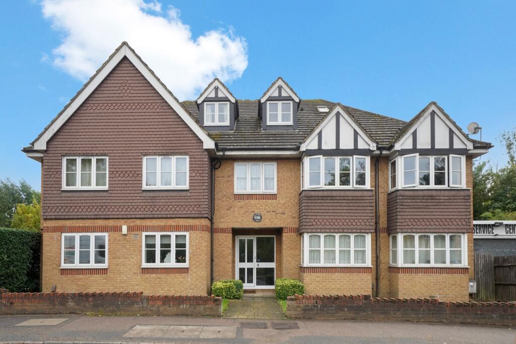 Main image of property: Waterdell Place, Uxbridge Road, Rickmansworth, Hertfordshire, WD3