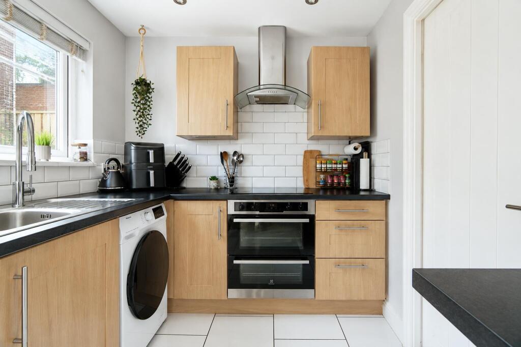 House in Newcastle upon Tyne, Tyne and Wear - More