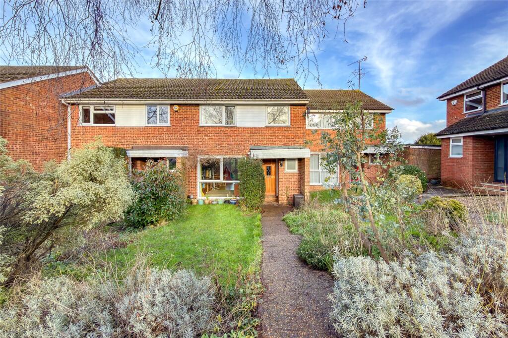 Main image of property: Knowle Drive, Harpenden, Hertfordshire, AL5