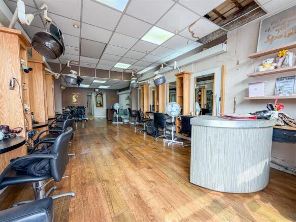 SHOP UNIT