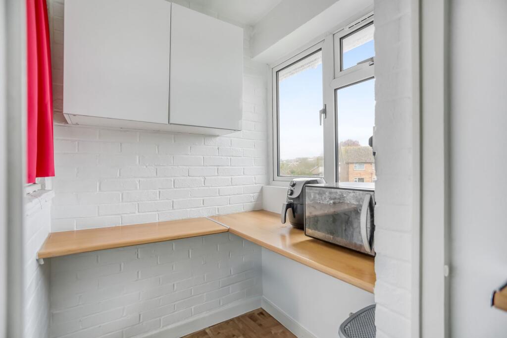 Apartment in Brighton, Mile Oak - View 2