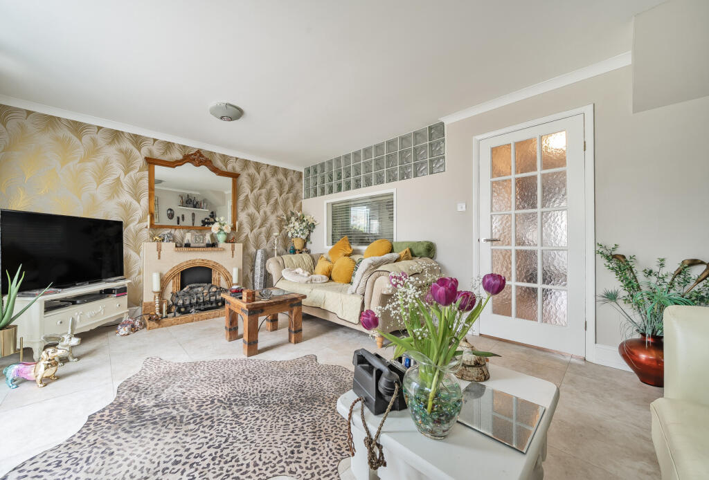 Main image of property: Main Road, Orpington, BR5