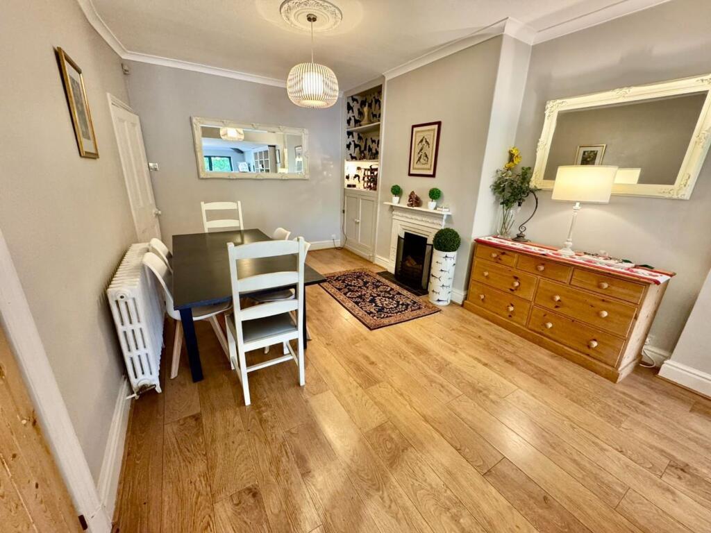 South Oak Lane, Wilmslow, SK9 photo 4